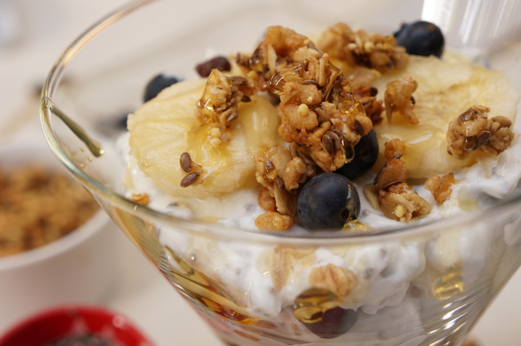 Healthy Granola Yogurt Parfait