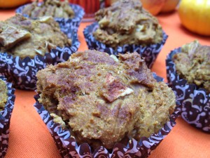 MOIST Pumpkin-Apple Streusel Muffins